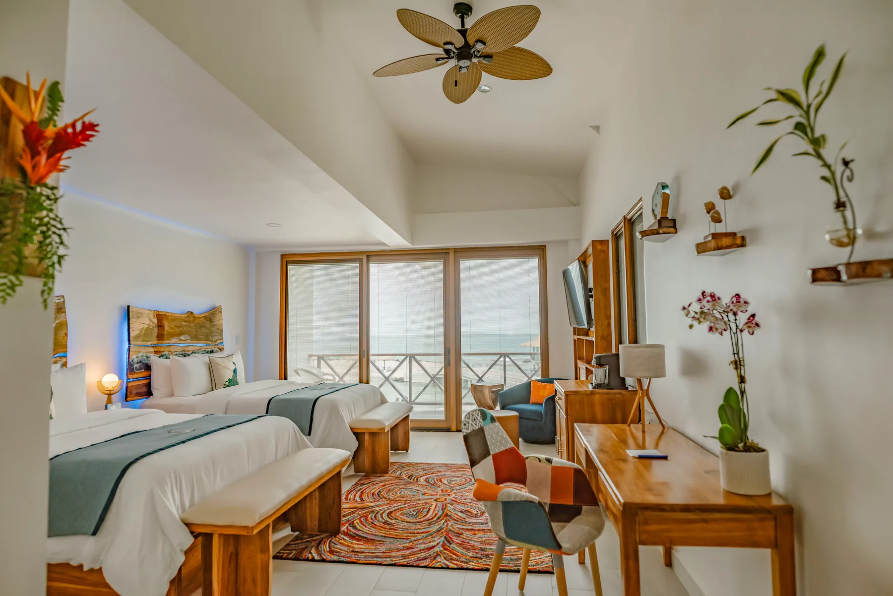 Rooms and suites 4
