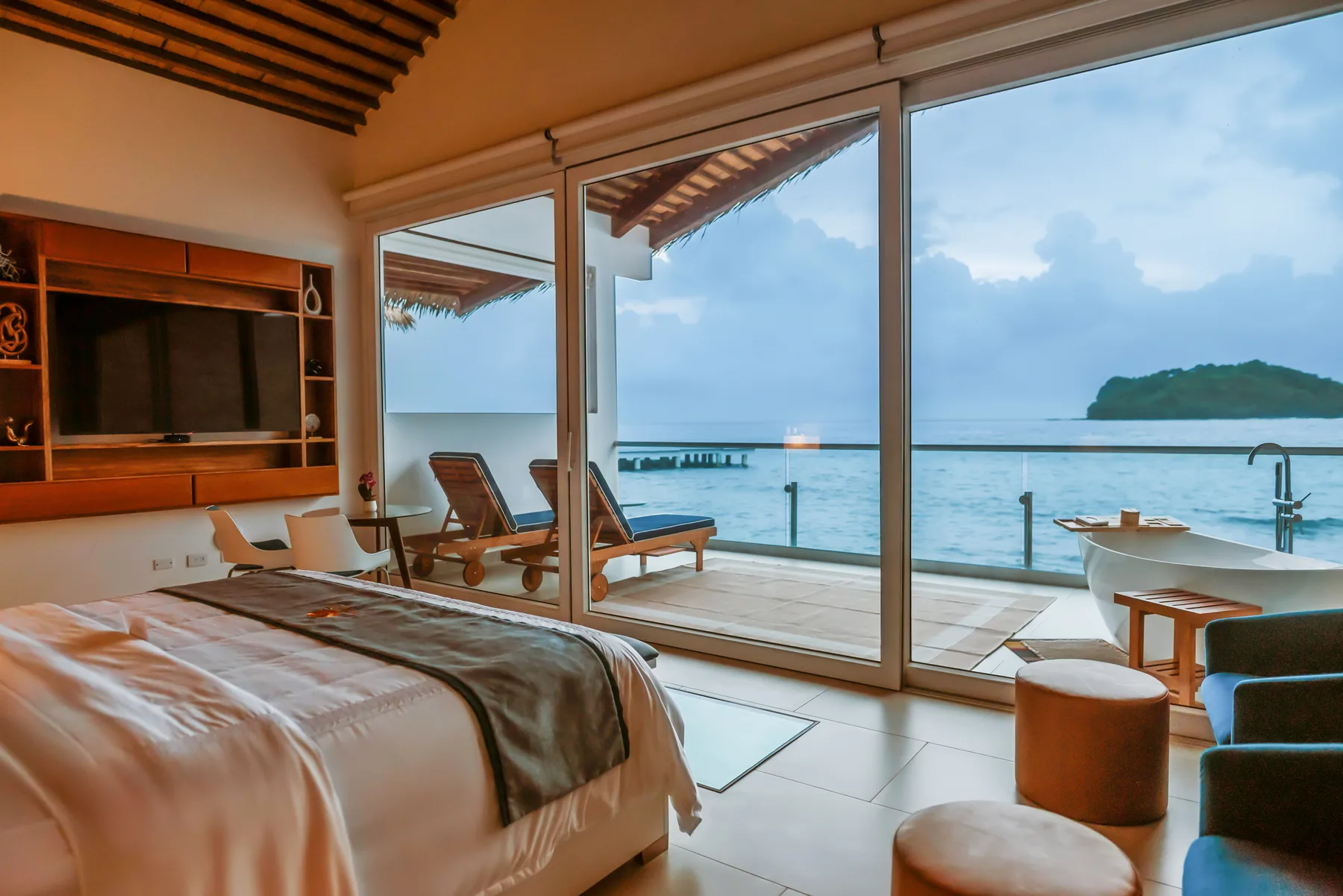 Rooms and suites 1